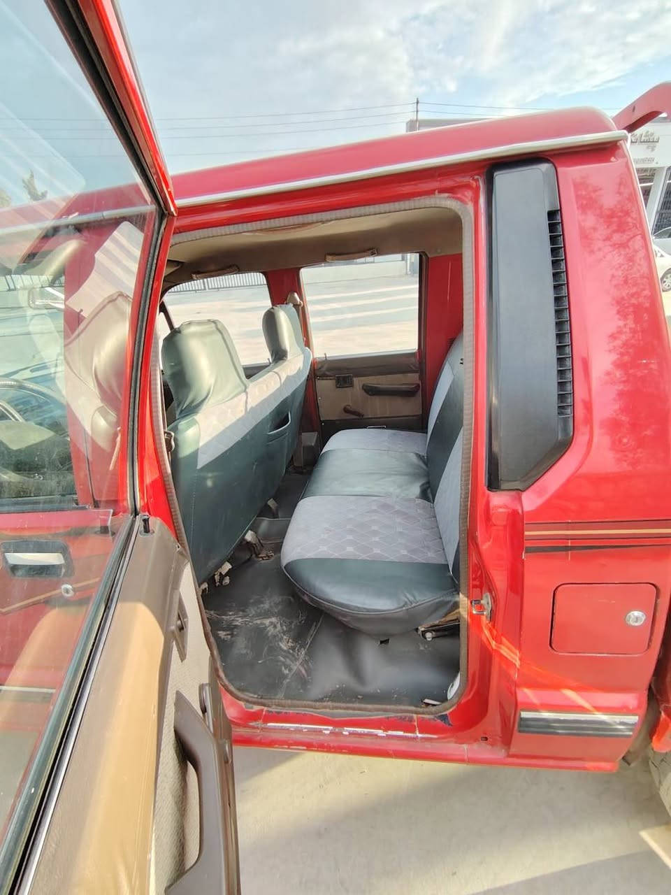 مسته ربوشى موديل١٩٩٧ غاز به نزين كيرو مه كينه به شه رت*********** كويسينجاك, أربيل
