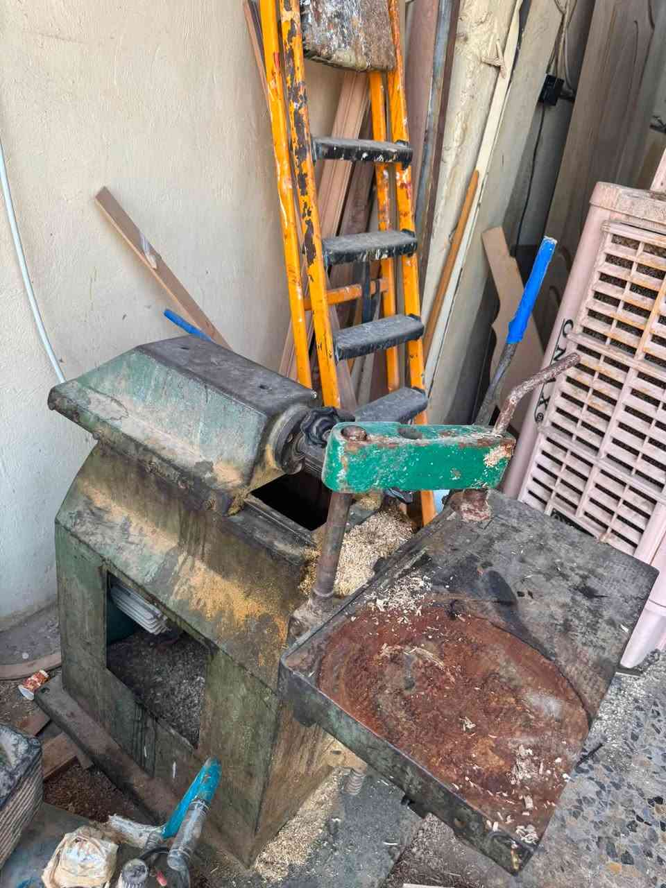 منقار يطالي معه دبل سنكل تركي العنوان نجف الاشرف ***********
