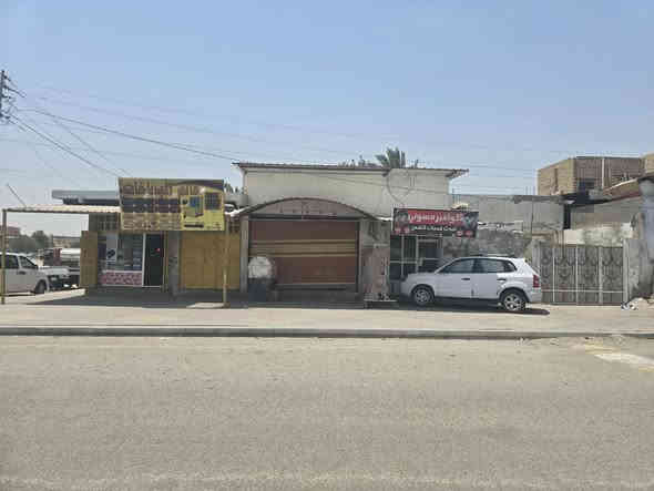 🏡 بيت ومحلات تجارية للبيع
على بركه الله متوفر ✨️✔️
📐 المساحة الكلية: 442 متر
📏 الواجهة: 20 متر
📏 النزال: 22 متر
🟦 العقار يُباع كامل
🟩 وممكن بيع ربع العقار بمساحة 110 متر فقط
للاستفسار والاتصال:
***********📞
***********📞
