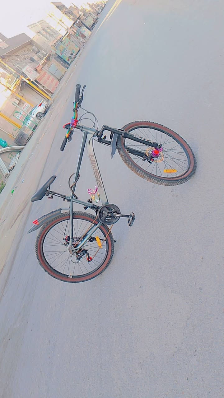 السلام عليكم •••👋
بايسكل جبلي للبيع  •••🚴✅

حجم 26 •••👌✅ 

 قاعدة مال مطارة 7 الوان ••• 👉✅

ستيرن 7 الوان•••👉✅

دبلات شغالة•••✅

لون سمنتي •••🩶✅

موديل 2025 👌✅

ماركة DSMA •••✅🔥

بريك دسك •••✅

كير 7*3 •••✅

 

سعر 150 ••• ومجال كلش بسيط💵✅

اي اسفسار لتعلق خاص مفتوح •••✅

مكان بغداد الشعب حي البساتين •••✅ 🏠


**إذا كنت صاحب هذا الإعلان وتريد حذفه لأي سبب، رجاءا أرسل رسالة إلى الدعم الفني**