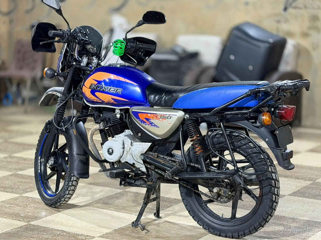 سلام عليكم دراجه للبيع 

النوع بوكسر موديل 23 شرط السرقه 

مامرقم اقره زين مامرقم لون ازرق

مجفت تجفيت شركه قبل شهر ونص 

سبب البيع محتاج فلوس السعر 1050 مليون و 50 الف وبيها مجال 

العنوان كركوك 

رقم الهاتف : ***********

للعلم الدراجه تخبل الله شاهد
