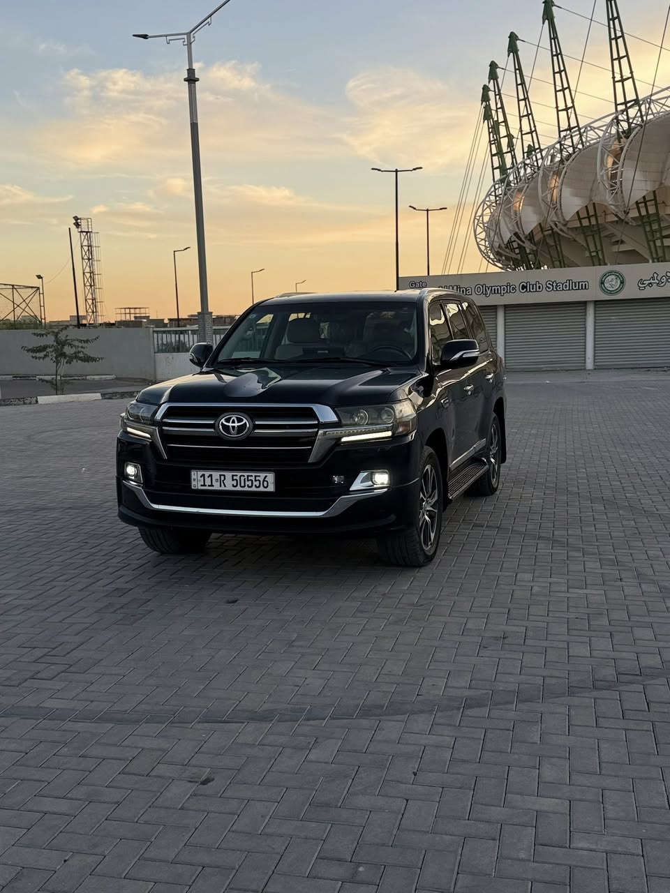 تويوتا لاندكروز GXR موديل 2020 ساز باب اول كراند تورنك نظيفة جداً رقم بغداد الجديد بأسمي لون اسود مغلفه ppf كامل مكفولة كفالة عامة 

🟩 السعر  _ 560 بيع مستعجل جوة سوق 

عداد المسافة : 120 الف كيلو حقيقي السياره بوضع الزيرو 
فول مواصفات 1/1 
لون اسود مغلفه ppf كامل

1- فتحة 
2- بصمة 
3- كراسي كهرباء 
4- كشنات جلد
5 -  3 شاشات كبيرة بلاد ام الترحيب
6- حساس خلفي وامامي 
7- جنطة كهرباء ( جكات )
8 - تحكم ستيرن جهتين
9 - مري شفط 
 10 - تشغيل عن بعد 
11 - اشاير ترحيب
12 - كشنين كهرباء 3 دكم 
13 - حساسات امامي وخلفي 
14 - شاحن لاسلكي( واير ليس ) 
15 -  8 ايرباك 
16 - دبل ماوس 
17 - اربع كامرات محيطيه 360 درجة 
18 - طفاية 
19 - ثلاجة 
20 - لايت زنون كشافات
21 - كروز سرعة 
22 - تحكم كهربائي بلمري 
23 - ويل كب كروم حجم 20
24 -حجم المحرك: 6 سلندر 4000
25-ميموري
26 - بصمات عدد 2
27 - نظام EST 2nd
28 - نظام ABS
29 - زراكات لايت
30 - شاشة ليزيرية
31- دشبول لگزز
32- اشارة لگزز
33- مري قابله للطي مع الرجوع
34-دوسات ليزريه علامة لاندكروز 
معروفه مواصفات الساز  
مكان السياره: البصرة 
السعر 560 ورقة 
للأستفسار
***********
