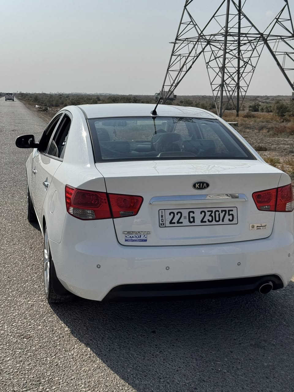 كيا سيراتو 2012
مكفوله كفاله عامه من كلشي 
 سنويه وأرقام جديده تحويل يعني السياره جديده بمعنى الكلمه سياره جهازه 
مابيها نقص ويل 17 فول موصفات 
للاستفسار ***********
