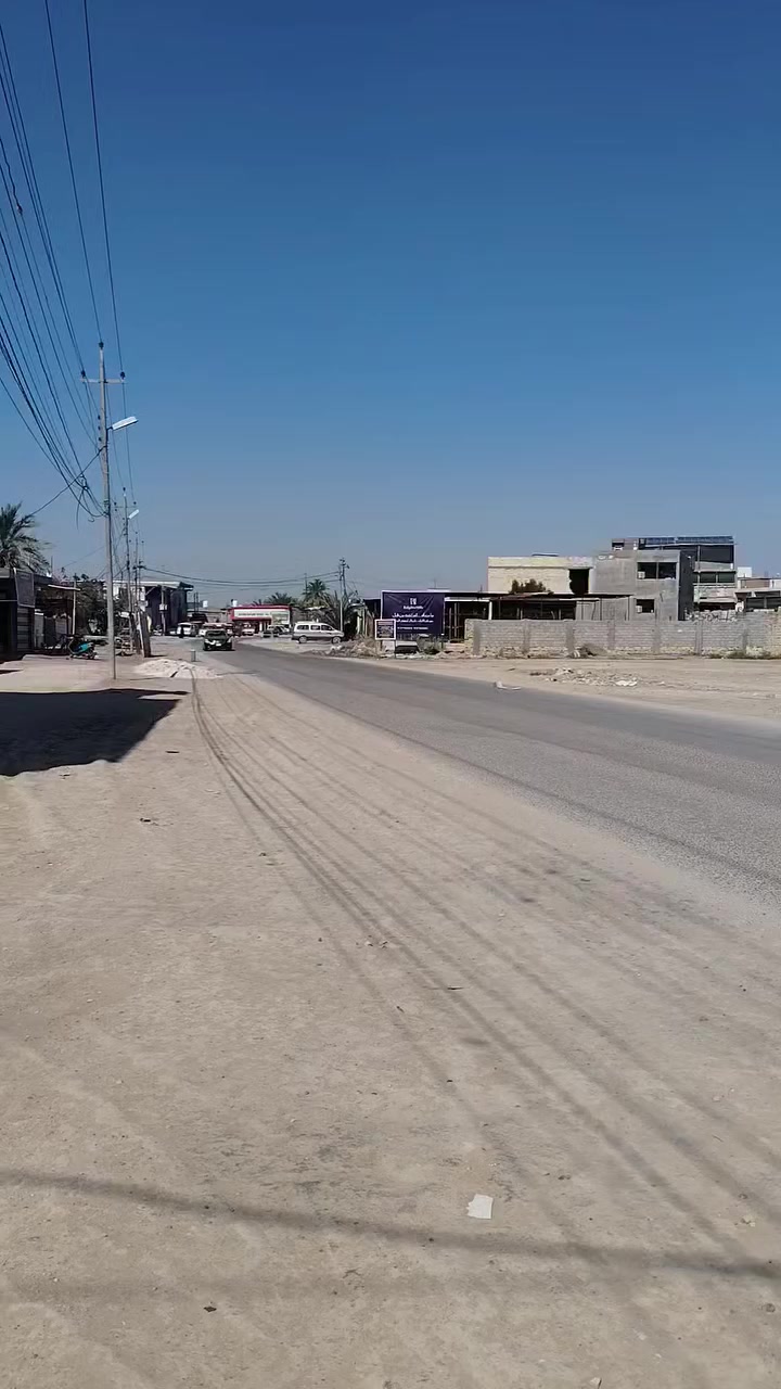 بنايه مساحه 400متر
للبيع ***********
العنوان الحمزه الغربي شارع 60
