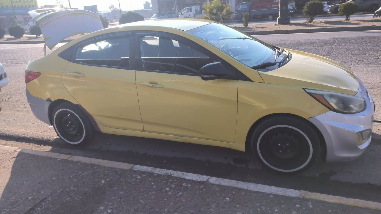 السلام عليكم
اكسنت مضلع 2012 نينوئ 
كير عادي بدون ضرر رقم انكليزي 
كير و محرك شرط 
شرط التحويل 
هئيه و غرامات صفر 
السعر 85 
***********
اتصال و بي واتساب
