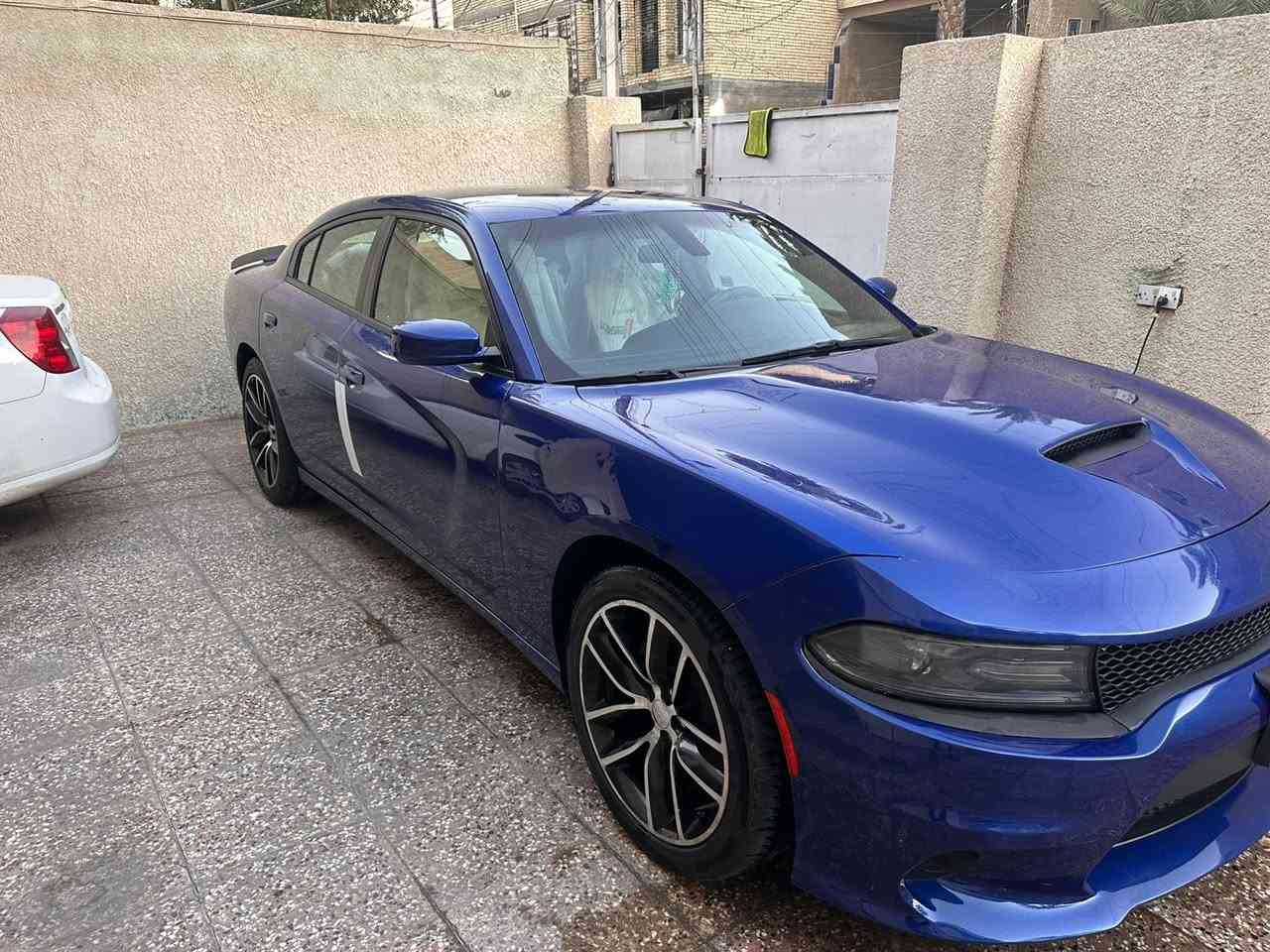 جارجر موديل 2019 SXT رقم بغداد بأسمي 6 سلندر محرك 3600 تو ويل  ماشية 51 جاهزة من كلشي مكينة وكير صدر جديد وتخم تاير جديد السونار وصور الحادث مرفقة بالمنشور للاستفسار الاتصال ***********

