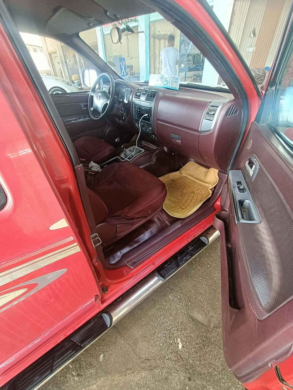 خلي سيارتك يمنه والباقي علينا : غسل VIP، حمام، بوليش موقعنا قرب مجسر حواس الاستفسار *********** -  إدارة سجاد فهد
