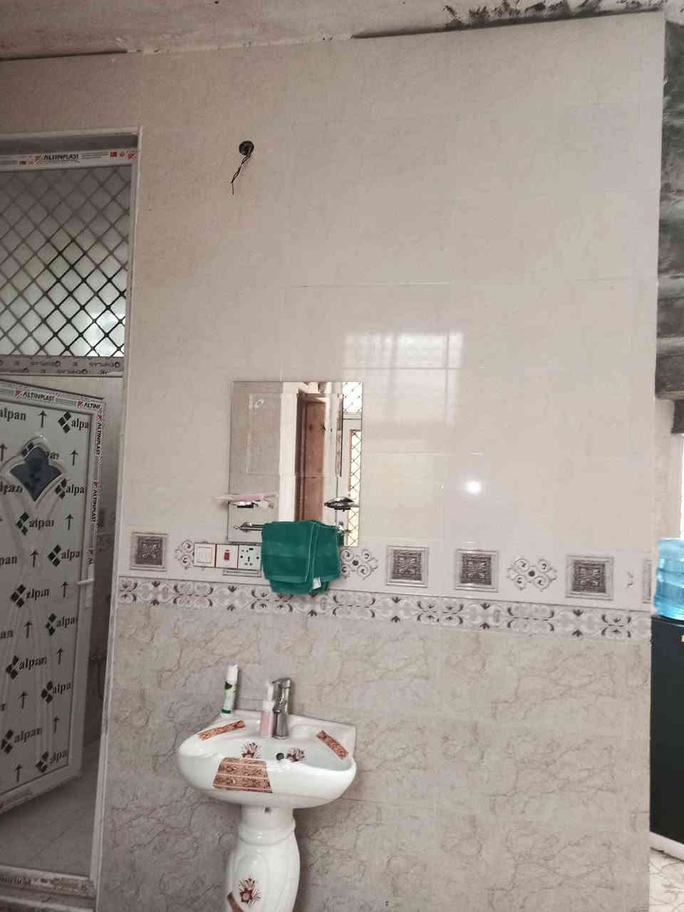 🏠 دار  لـــلـــبـــيــع 🏠 
 
الموقع : حلة ..  ابي غرق حي هيثم الجبوري 
                                                        
نـوع الـعـقار:   (طابو زراعي سند 25 )  

المساحة ٢٠٠م 

السعر. ٦٧ وبي مجال 
 

------------------------
#لـــمـــزيـــد مـــن الــــعـــروض يـــرجـــى الاعـــجـــاب بالـــصـــفـــحـــة لـــيـــصـــلـــك كـــل جـــديـــد&
======================
#لـــمـــن يـــرغـــب فـــي عـــرض عـــقـــاره لـــلـــبـــيـــع فــي الـــبــيــج يـــرجـــى الــتــواصــل مــعــنــا ع الــخــاص 

#مـــكـــتـــب
 شهاب العبادي للعقار
#الـــكـــائـــن فـي ناحية ابي غرق - حي الجواد- قرب جامع المتقين 
------------------------------------------
لـــلاســــتـــفـــســـار الاتـــصـــال عـــلـــ

*********** 
***********
