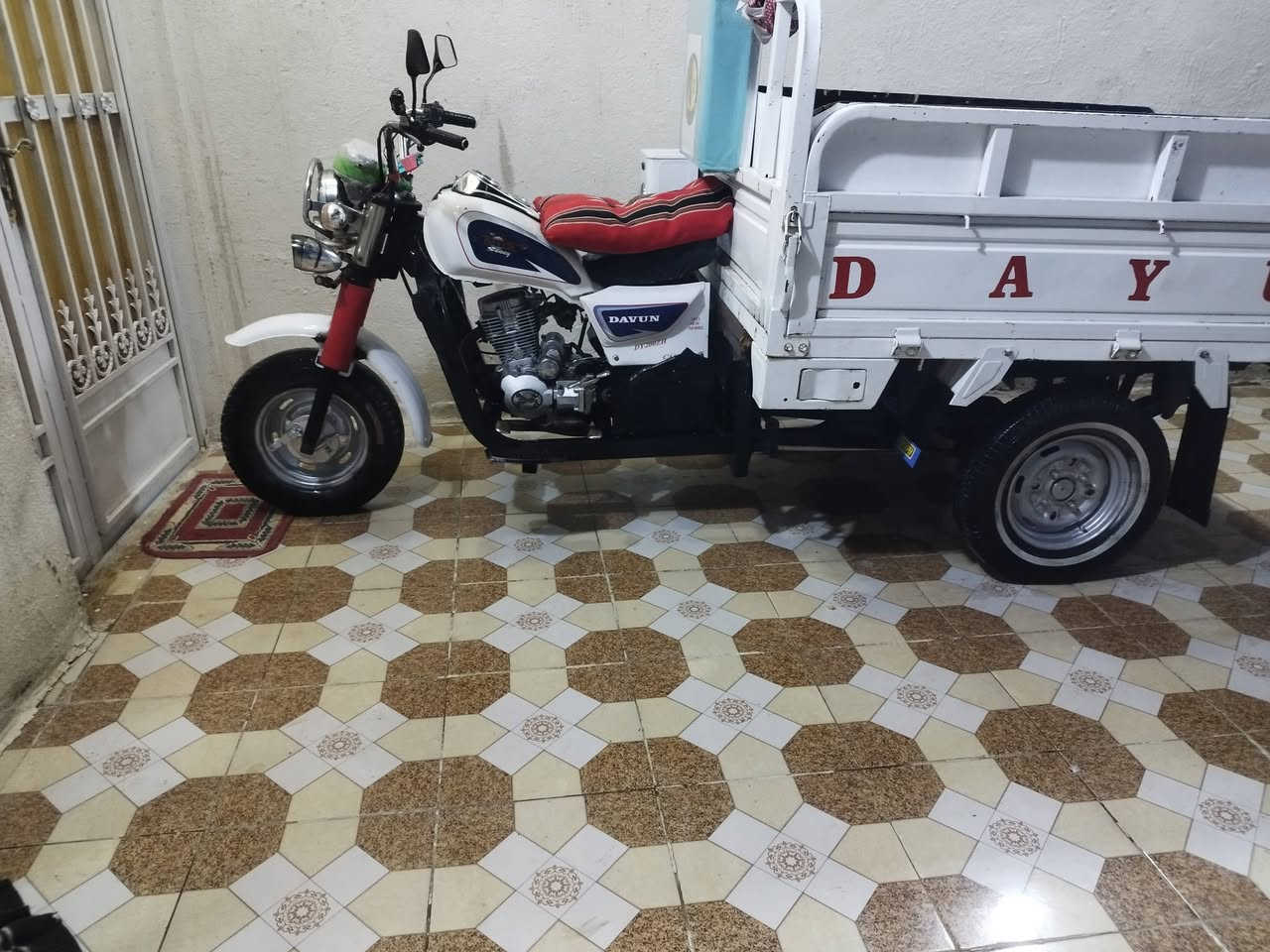 السلام عليكم ستوته دايوان لبيع كامل مواصفات 2021
***********
