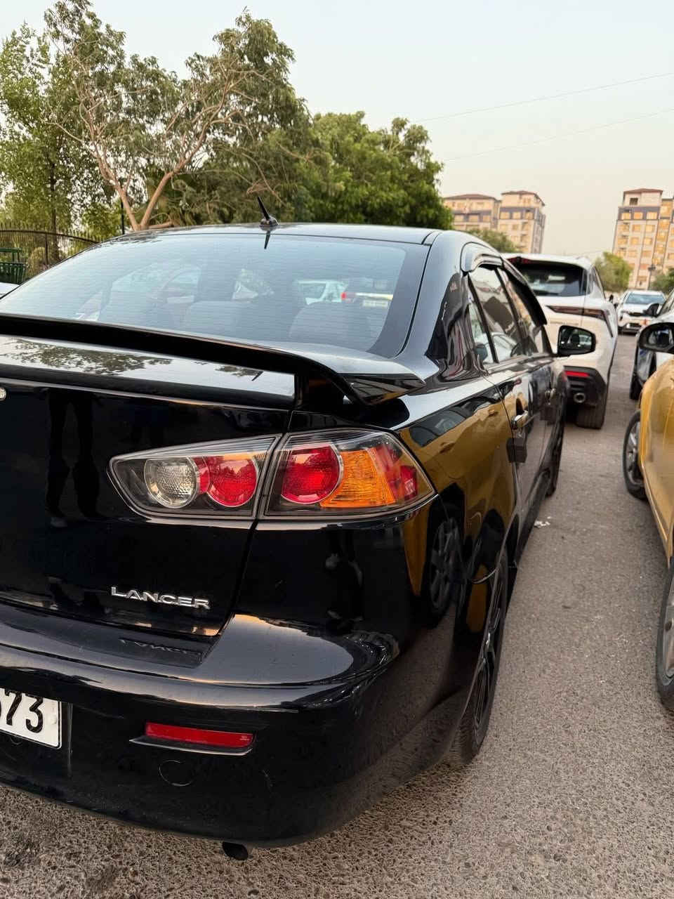 سلام عليكم للبيع مسيوبوشي لانسر قرش
موديل 17 بلاك اديشن 

السيارة فول موصافات عد البصمه 

محرك 2000 سيارة خير من الله 

السنوية ب سمي رقم انكليزي بغداد تحويل ثاني يوم 

مكان سيارة بغداد الغزاليه 

رقمي ***********. سيارة ترهم قصد هم
