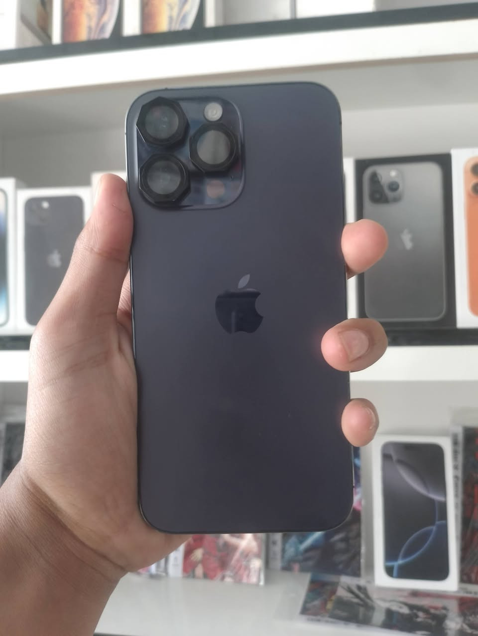 السلام عليكم شباب 🌹
جبنالكم آيفون 14 برو ماكس 📱
🔹 الحالة: الجهاز 100% وما بي أي مشكلة
🔹 كلشي ما مبدل، الجهاز بلدي ونظيف
🔹 الذاكرة: 256GB
💰 السعر: 850الف
🔻
📍 العنوان: بغداد – مدينة الصدر / قطاع 23 قرب سيارات الحسنية
📞 للاستفسار: ***********
