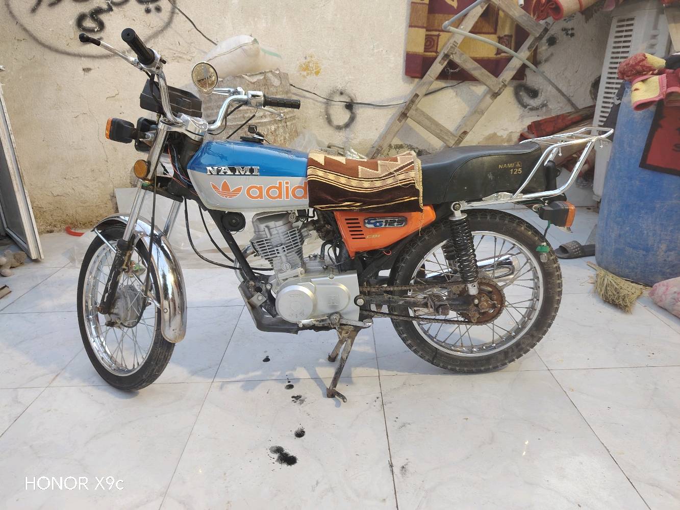 نامه امتياز تعمير مديل 24 بدون اوراق مكينه مفتوحه بس ولفات عوزهه مازده   قبق زنجيل موجود كهربائيات شغاله دراجه خير من الله قفله 360  للاستفسار *********** بس واتساب 