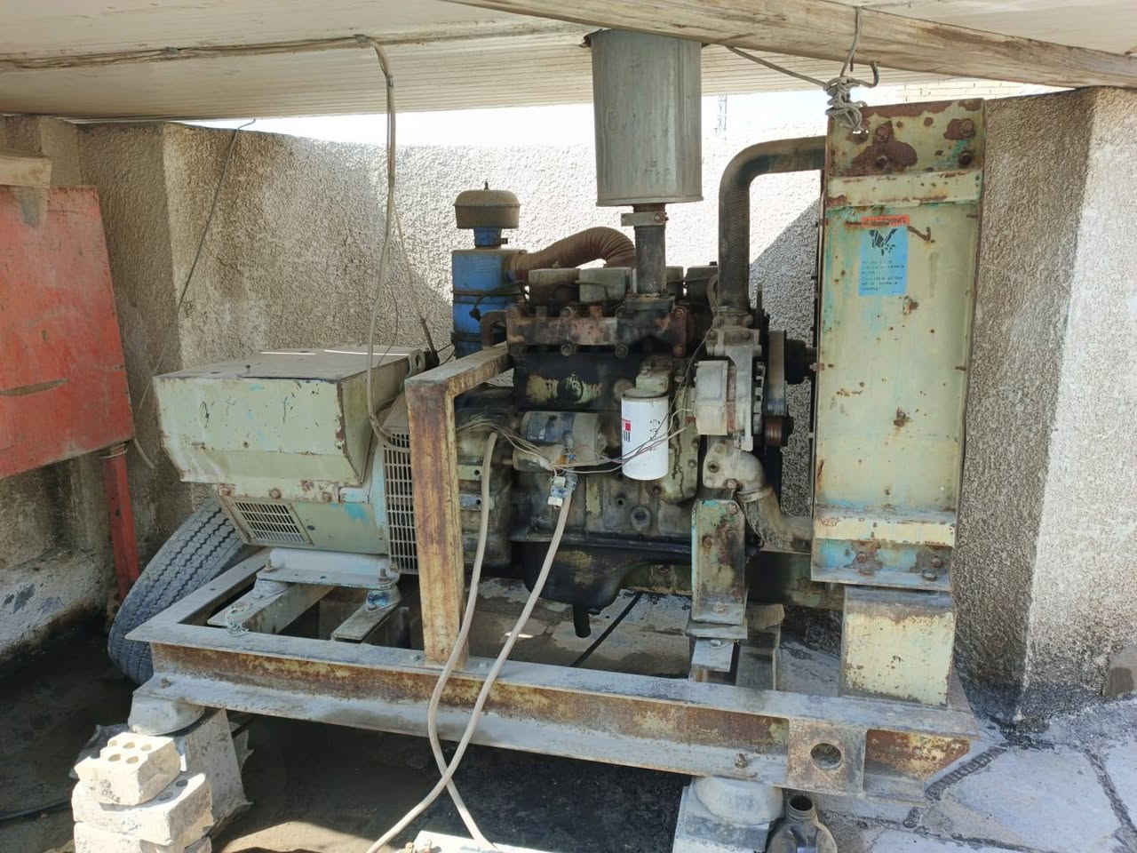 سلام عليكم مولد كمنز اربعة سلندر بلادية ستين كيفي نضيفة كل نقص مابيها سعر 30 ورقة وبيها مجال للطيبين الرقم *********** اتصال فقط بدون مراسلة
