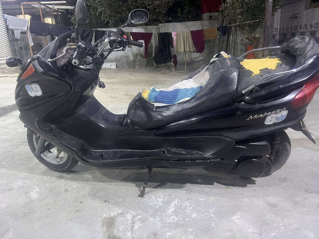 سلام عليكم مرخصت مدير الكروب دراجه ماجسته مكينه مبدل طابوكه كامله جديده ول باقي كله مكفول وشغال او مروس بداله إيراني نامه  وطي فوق قليل مكاني القرنه الثغر ٣٥٠وبهه مجال رسني وساب فقط ***********
