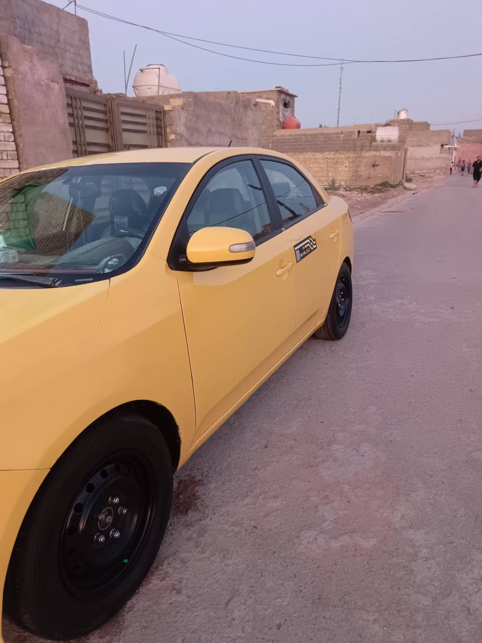 السلام عليكم كيا فورتي عشره السعر 80 وبيها مجال مكاني بغداد المدينه خابر وبخدمتك ***********
