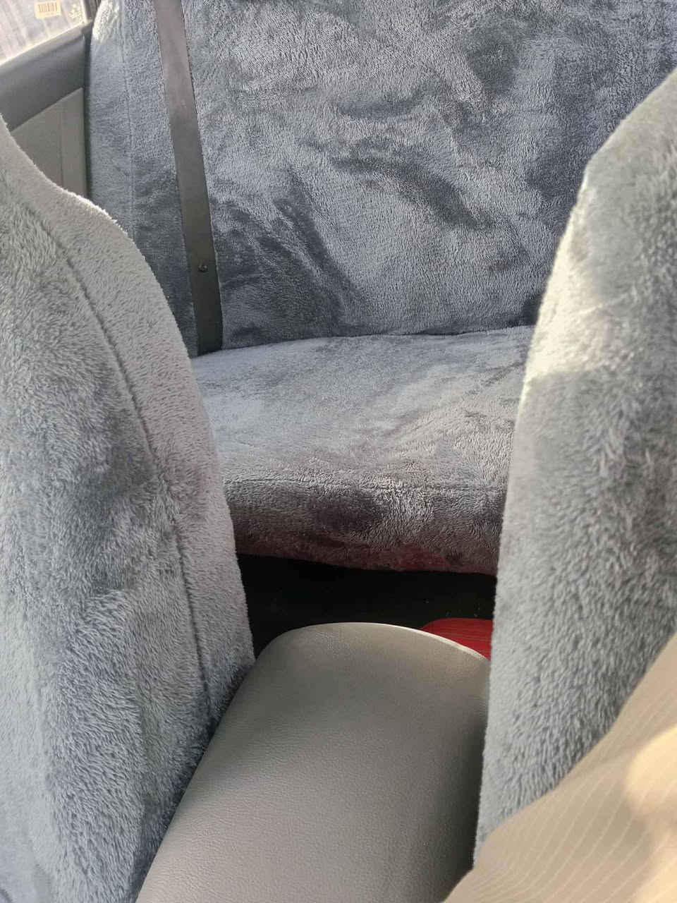 سوناتا 2009 وارد امريكي سياره جديد كلش جاهزه كير محرك حداده تخم تاير جديد سياره جاهزة للاخير ماتصرف عليه بيه صبغ بنيد نص جاملغ ويم التانكي مال بانزين شويه شرط بدون حادث بس صبغ ***********تلفون السعر 98بيه مجال للشراي يدلل
