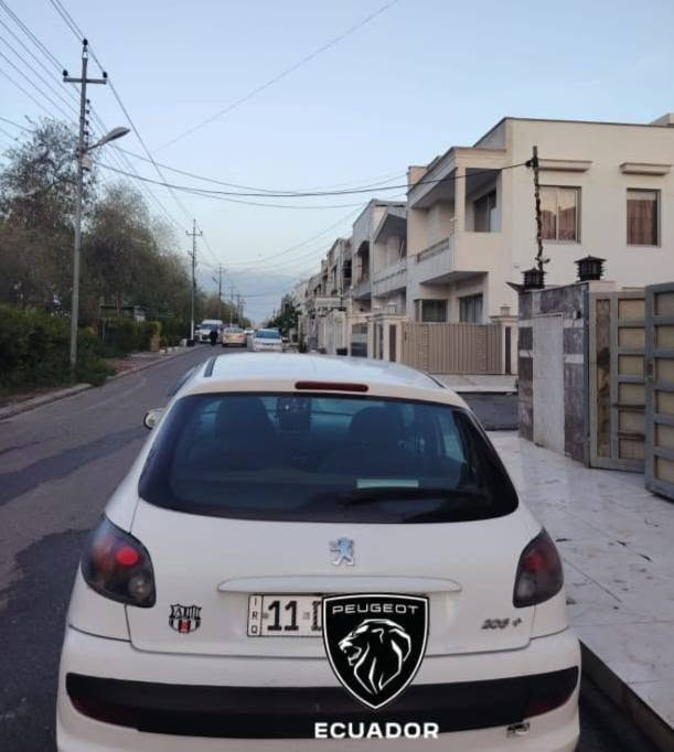 مكلف بالنشر 
بيجو 206+ موديل2012
فرنسي اصلي مكينة وكير بحاله جيدة جداً.بدون دواخل
الضرر قطعة واحد جاملغ معدل على بارد
سعر السياره45 
مشروع وطني رقم بغداد 11
للتواصل مع صاحب السيارة ***********
