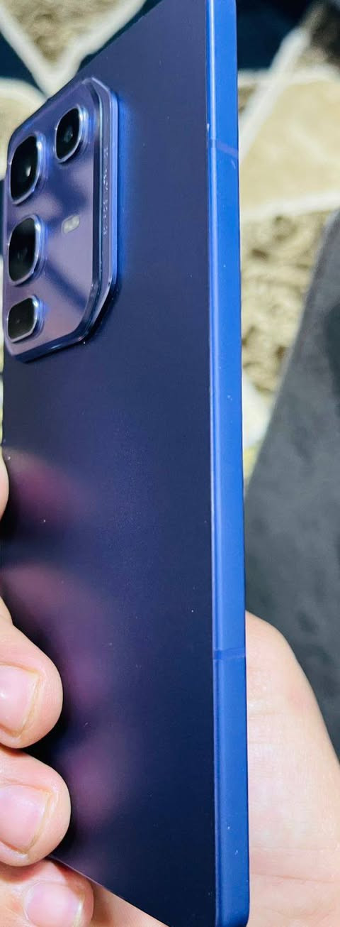 📱 للبيع موبايل Infinix Note 50 Pro
انفنكس نوت ٥٠ برو 
المواصفات:
• الذاكرة: 256GB
• الرام: 12GB+12GB
• البطارية: 5400mAh
• المعالج: Helio G100
• ضد الماء 
• الجهاز نظيف جداً واستعمال خفيف
٠ يشغل لعبة بوبجي 90 فريم 
📦 ويه الكارتون والشاحن وكامل اغراضه 

💰 السعر: 250 ألف قابل للنقاش

للتواصل خاص أو اتصال.
***********
