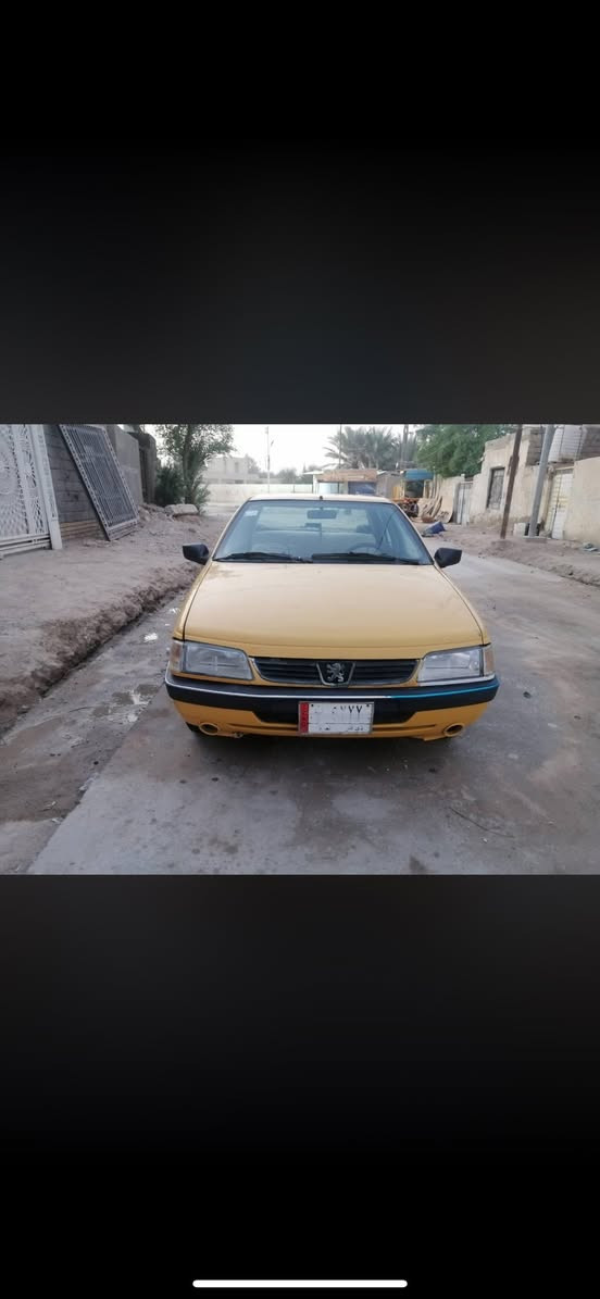 بيجو 450 موديل 2012 راعيها متوفي وبيها قاصر واحد مبدل مشط ستيرن وباور باتري تايرات صدر 90‎%‎لايتات جدد بكلايتات جدد كلشي شغال بس الكلج 50‎%‎ بس عادي تمشي وين ما جان يعني بمكان ما تمشي 120 تمشي 115 (هاف) مكانها واسط الزبيديه وسعرها 18 وبي مجال قليل ***********
