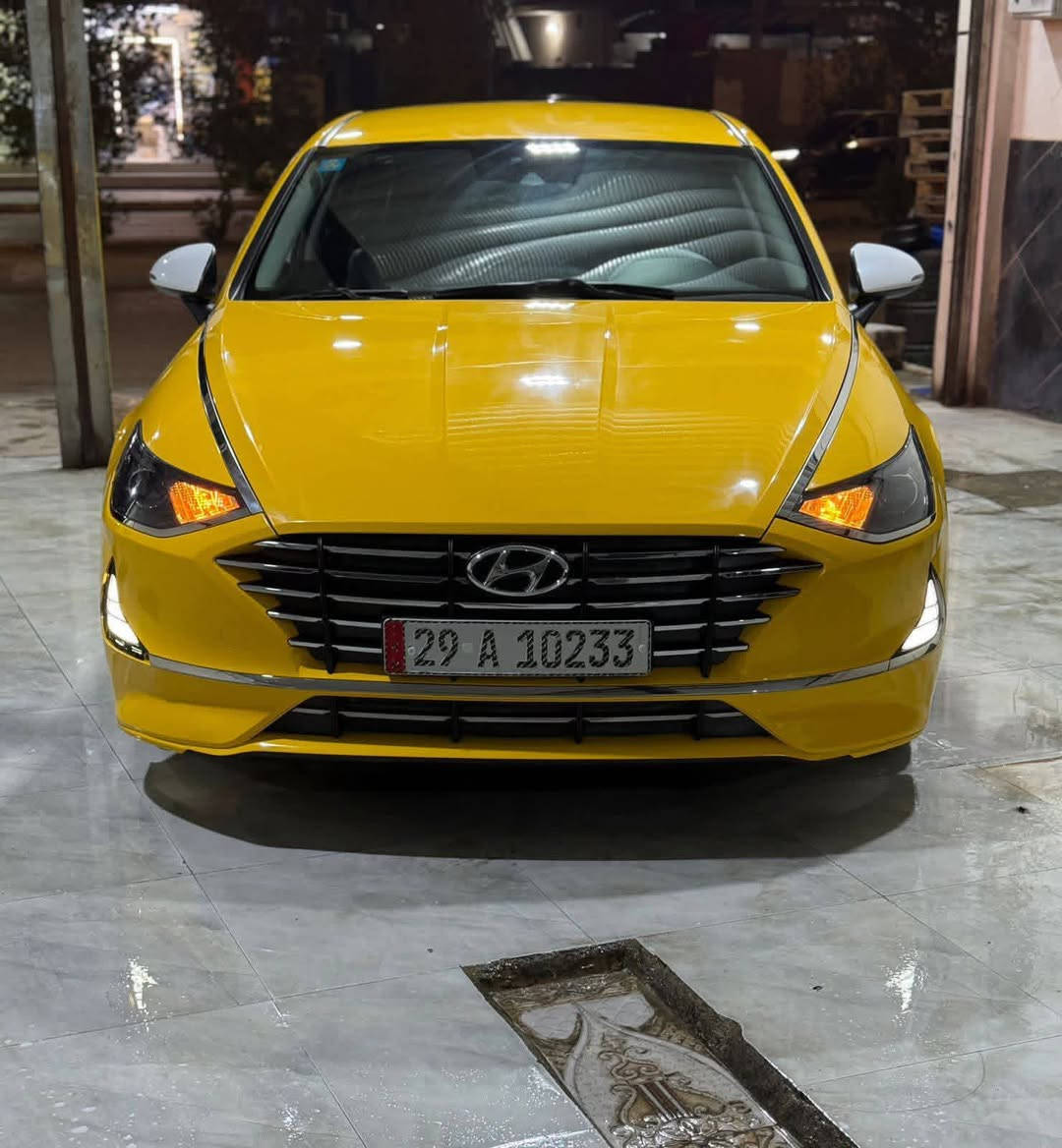 السلام عليكم :

🚗 للبيع |  سوناتا 2023 وارد كوري دخول جديد على ايدي قبل شهرين  | رقم واسط | سنوية جديدة بأسمي التحويل ثاني يوم . 

المواصفات:

• محرك 2000 / غاز  ابلادي فقط 

• ⁠( السيارة على ايدي ما مشتغلة ابد خط جوال  )  
 كشنات جلد

• مري قلاب مثبت سرعه 

.نظام تحديد مسار 

. هاندبريك بصمه + اوتو هولد للتوقف في الازدحامات 

الحالة: تبديل جاملغ + بنيد بالعراق

والباقي ع وضع كوريا . 

📍 الموقع: واسط

للاتصال : ***********
