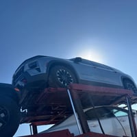 ترافرس 2025  سيارة فول1/1 هسه طلعت من امريكا حالين بلبحر ورقم الحاويه ...