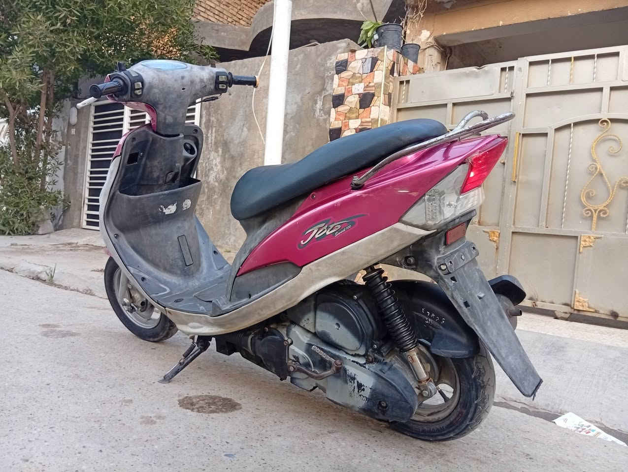 ماكس للبيع اخت الرمبه ومناسبه ونضيفه انكر وطلع وين ميعجبك مناقصها شي كلشي شغال بيها سعر 400 وبيها مجال العنوان بعقوبه التحرير 
***********
