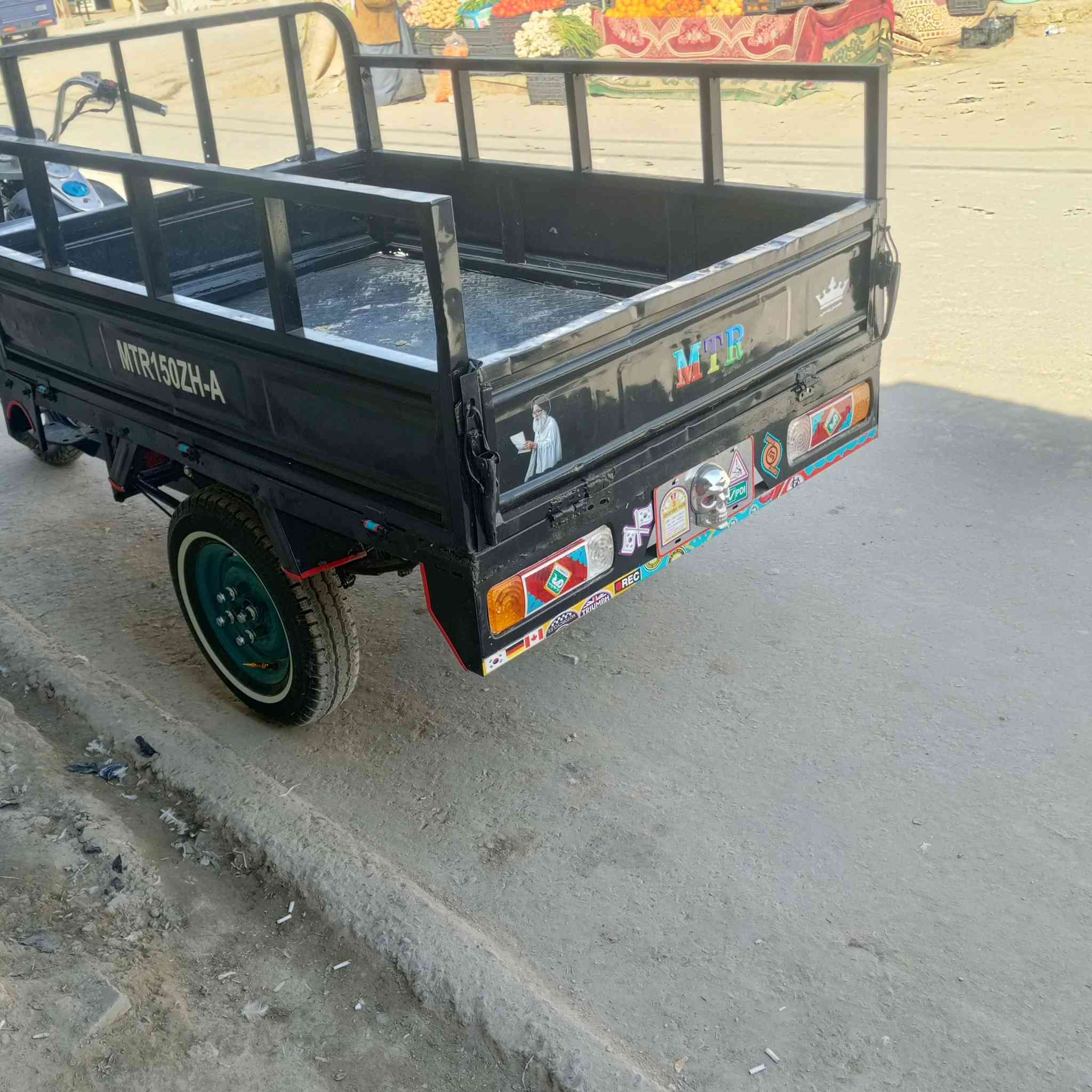 السلام عليكم ستوته امتياراوراق  مديل 2013تعمير جديد كله اصلي وكيل نجف جبريل باقي التفاصيل اتصال على هذا الرقم ***********
