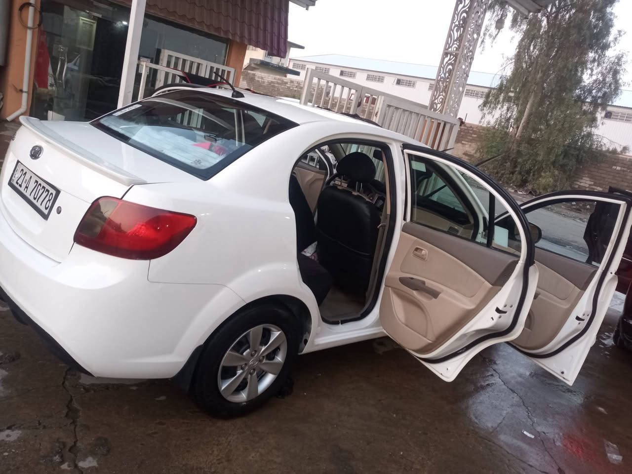 كيا ريو 2012،
محرك كير شرط لاصرف ولانفخ،،
رقم سليمانيه مسطره باااسمي شرط التحويل 
محرك 14,,
بيها مكانين بارد قدر 10سم،،،
مكاني الموصل 
طالب عليها شده وبيها مجال بسيط


**إذا كنت صاحب هذا الإعلان وتريد حذفه لأي سبب، رجاءا أرسل رسالة إلى الدعم الفني**