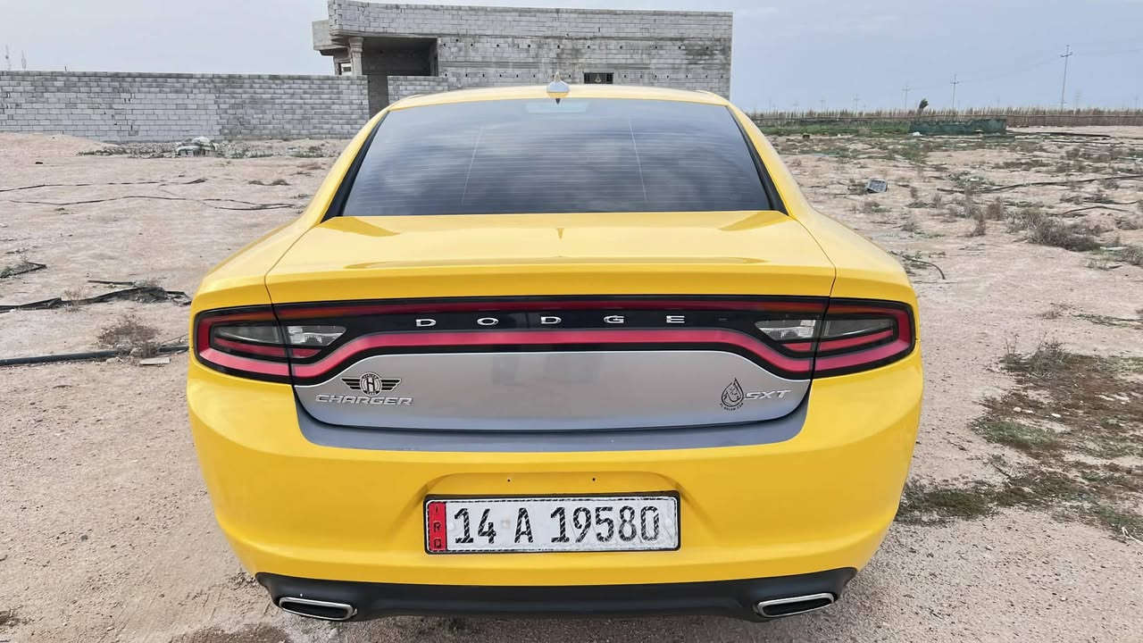 السلام عليكم للبيع جارجر SXT. 16     22 . سياره جديده كلش بمعنه الكلمه على وضع شركه  جهازه من كلشي  مكينه كير اكسن تخم تاير حداديه خلفي امامي تبريد  كلشي على وضع شركه سياره هستوها مرقمه رقام وسنويه جدد وخط وبحث جدد سياره ما مشتغله على لخط  هواي  سياره حيل جديده شركه بيها جاملق وباب بدون بدون دواخل ابد   السعر 185 وبيها مجال   مكلف بل نشر مكان بصره زبير ***********     ***********
