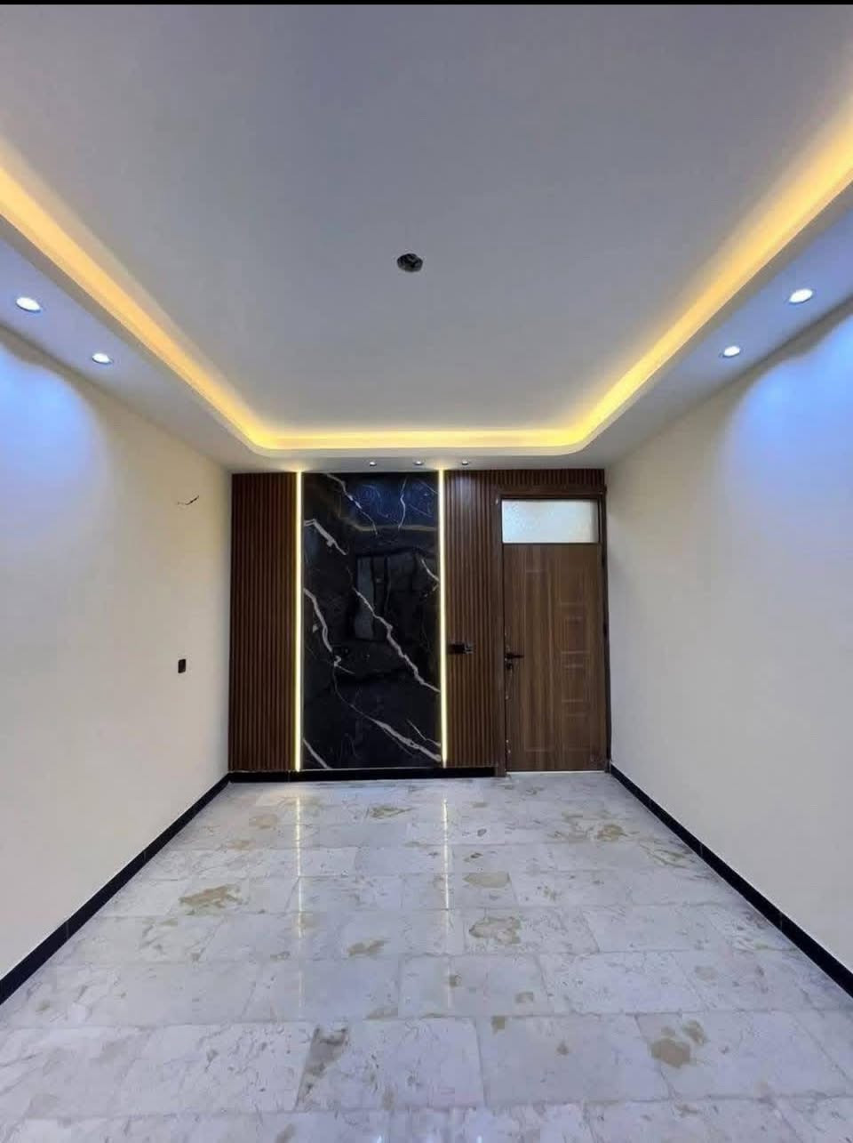 بيت 100م² للبيع بناء حديث 2026 
حي الجهاد ديوان المخابرات
واجهه 4 نزال 25 
بناء راقي 🏚️🏚️🏚️زيرو غير مسكون 

يحتوي على 3 غرف نوم مع صاله ومطبخ وحمامين 

#للاستفسار: ***********
مكتب عمار للعقار
