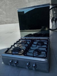 طباخ منضدي • نضيف