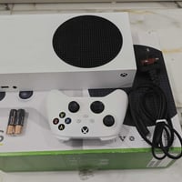 اكس بوكس سيريس اس • نضيف • ملحقات كاملة