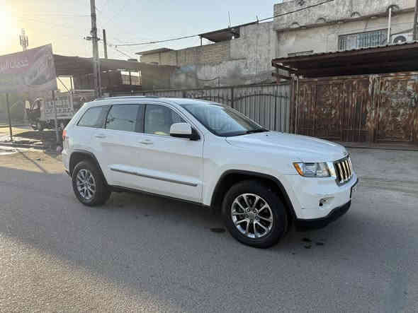 السلام عليكم للبيع جيب لاريدو وارد مريكي موديل 12رقم دهوك بسمي شرط تحويل مكينه 6سلندر وكير مكفولات ماشيه 195تبريد ثلج نص موصفات سعر 153ورقه بيه مجال  سياره جاهزه من كل نواحي مكاني بغداد  الشراي يتصل  رقم *********** ملاحظه سونر موجود بل نشر
