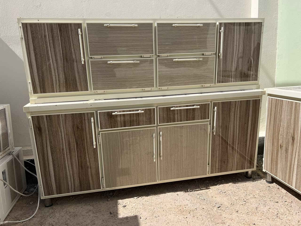 للبيع استعمال قليل 350 الف.
*********** واتساب
