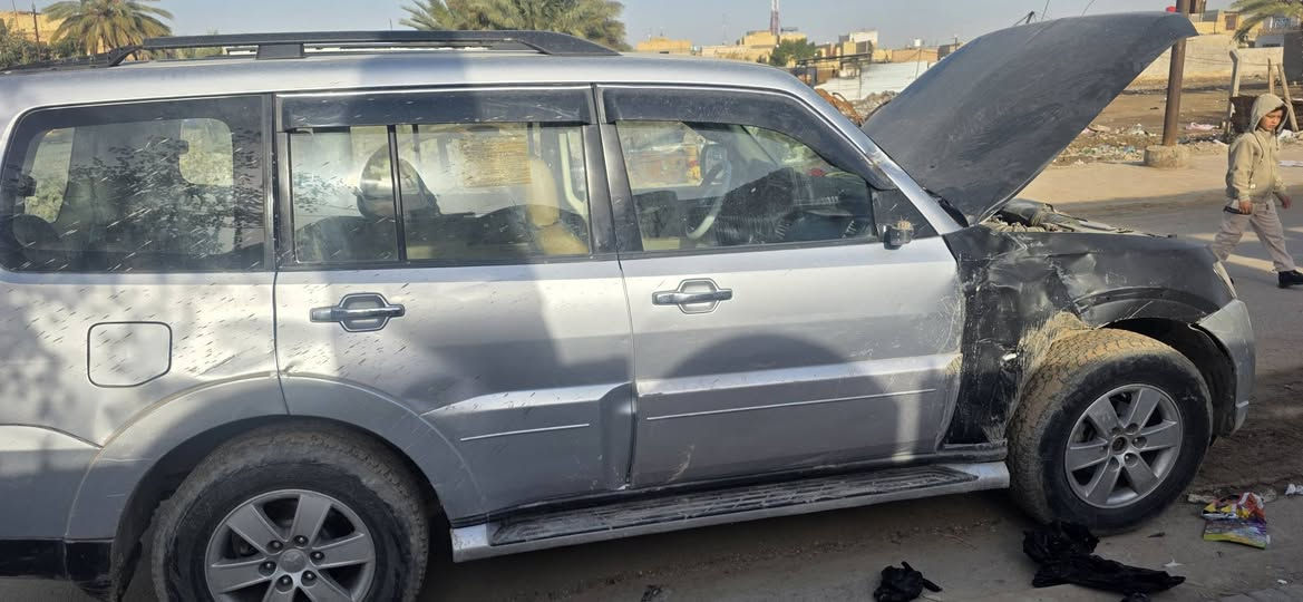 للبيع باجيرو ٢٠٠٨حبتور السياره بيه حادث خفيف كلش خارجي وبدلت بجم كامل بدون دواخل شرط كملته وطلعت رجع عليه واحد عل جاملغ هم من الخارج فقط  مكينه وكير شرط رقم بغداد تحويل مباشر السعر ب90وبيه مجال للطيبين اقرا زين يله تتصل ***********
