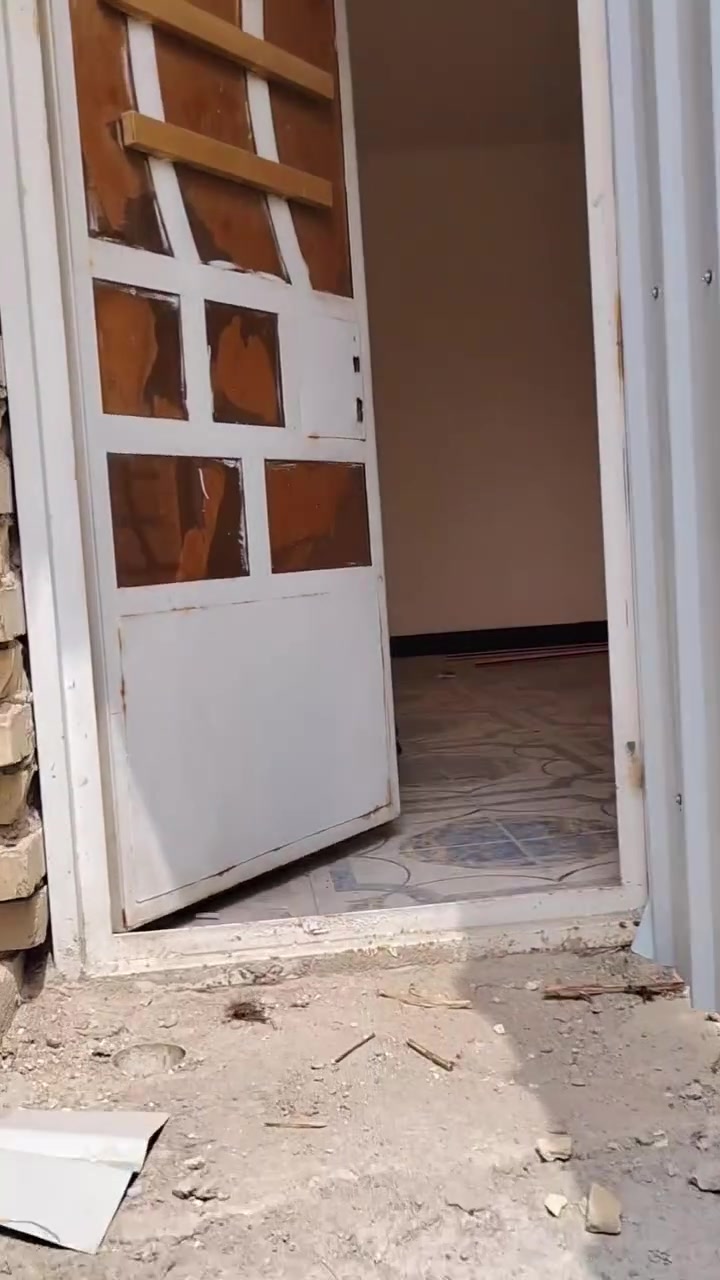 بيت للايجار طابق ثاني ثلاث غرف مطبخ كبير
***********
