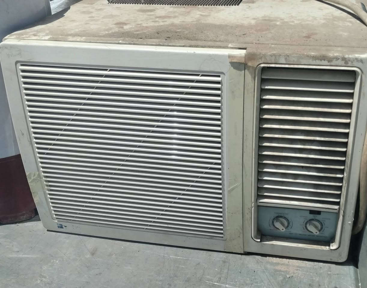 مكيف البيع سعر ٢٢٥ قفل تواصل على الرقم ***********
