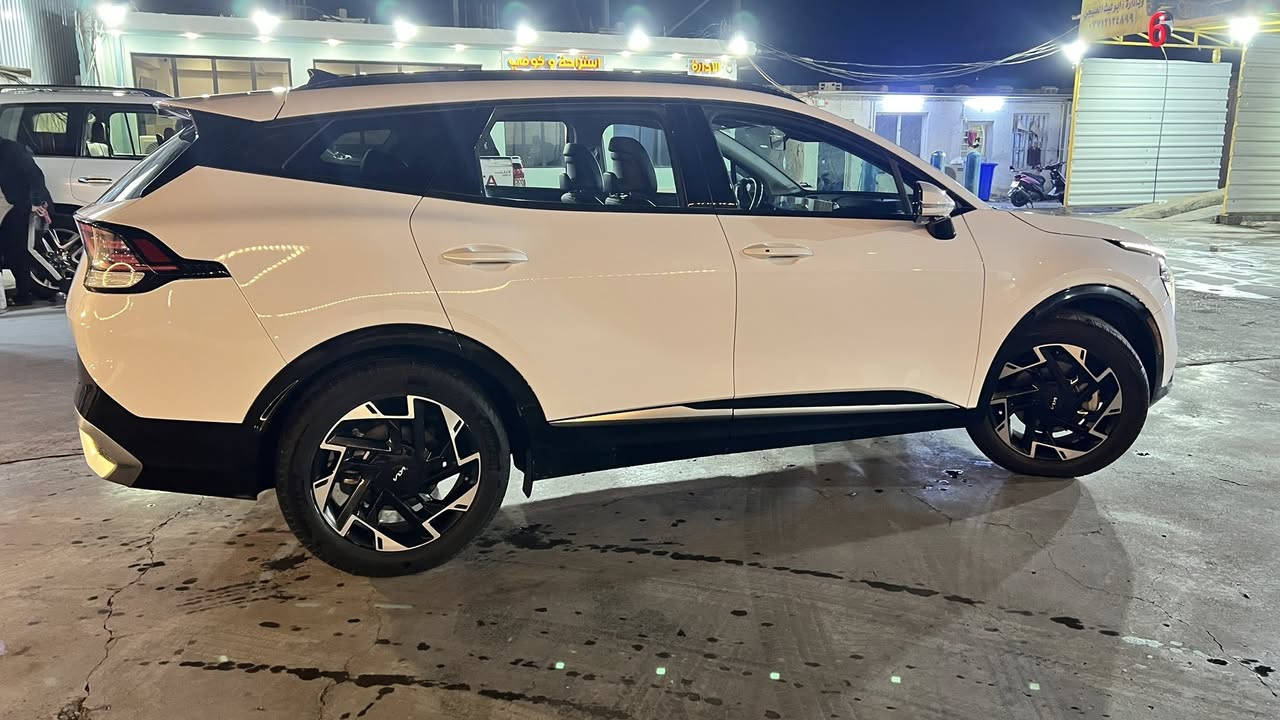 للبيع كيا سبورتج برستيج فووول فول مواصفات 2023 وارد أمريكا
حادث جاملغ فقط و راجع بدون تبديل اي قطعة ، رقم بغداد هزة جديدة 

- محرك 2500 بنزين 4 سلندر / گير أوتوماتيك 8 سرعات
- فتحة سقف بانوراما + باب صندوق خلفي كهربائي
- ويل المنيوم وكالة 19 مع تايرات جديدة
- شاشتين كبار رقمية + نظام صوت هارمان كاردون 
- مقاعد جلد، كرسي سائق وراكب كهرباء، تبريد وتسخين للمقاعد الأمامية
- تسخين مقود + تكييف أوتوماتيك ثنائي المنطقة مع فتحات خلف
- حساسات أمامية وخلفية + كاميرات محيطية ٣٦٠ درجة
- رادار ومثبت سرعة ذكي + تحذير مسار + تحذير نقطة عمياء + تحذير حركة خلفية

- ماشيه 54 ميل

- السعر 220$
مكان السيارة : واسط الكوت
التواصل واتساب ***********
