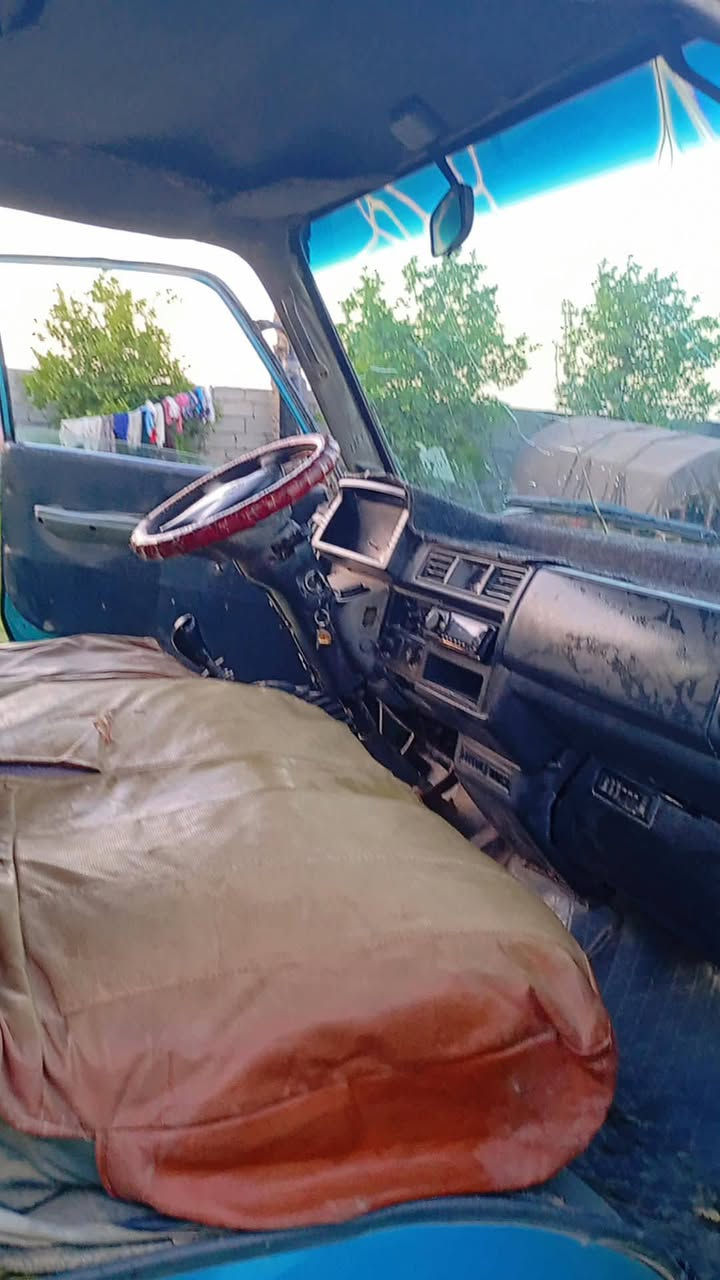 سلام عليكم كيا بنكو 94 لبيع كير محرك اكسن  مكفول  قماره مكفوله كفاله عامه 6 جنكال رقم بابل  سياره بسمي مكان سياره بابل  سعر 45 وبيها مجال الستفسار رقم الهاتف ***********
