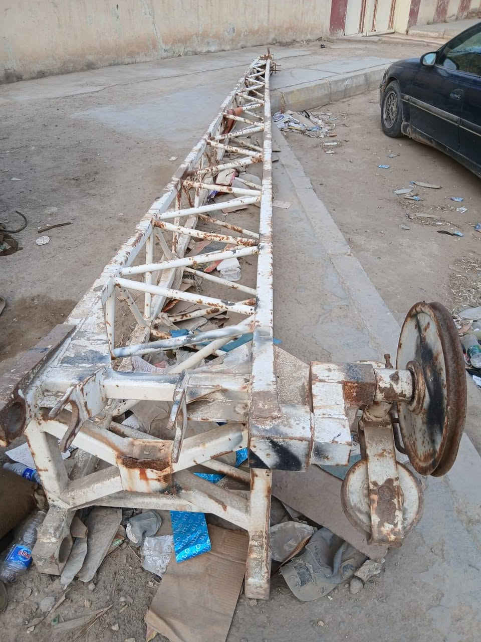 السلام عليكم للبيع  كرين 16طن سلايتين
تخم تاير كهربائيات شغالة كرين جاهز للعمل السعر 210
للاستفسار *********** . ***********
