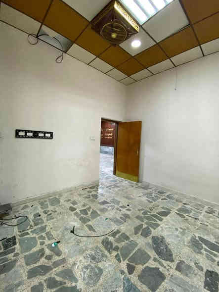 دار فخم للبيع في طوزخورماتو 

طابقين طابو ملك صرف

المساحة : 237 متر مربع  الواجهة : 15.20 متر

المحتويات : حديقة + كراج يتسع 3 سيارات + استقبال كبير + 4 صحيات + 6 غرف نوم + سرداب كبير 

بناء درجة اولى ارضية مرمر

الموقع : الفلكة قرب روضة السلام الاهلية

للتواصل : *********** - *********** 

عنوان المكتب : الفلكة مقابل عماد السماك
