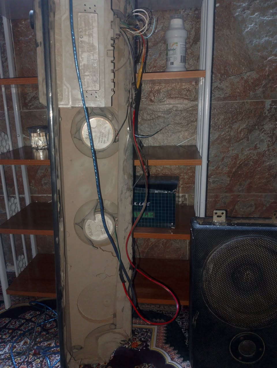 السلام عليكم ورحمه الله وبركاته شباب سستم ومسجل هوة وغراضه بس جيب وشد كلشي شغال مكاني بغداد حي اور هاذه رقمي واني خادم ***********
