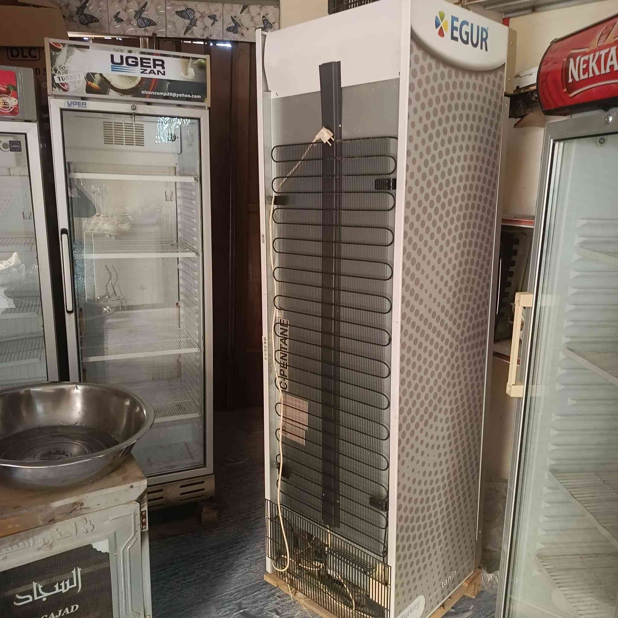 السلام عليكم
عارضات وغراض محل غذائيه للبيع جديدات كلش ليحب يستفسر 

***********

الخالص مكانهم
