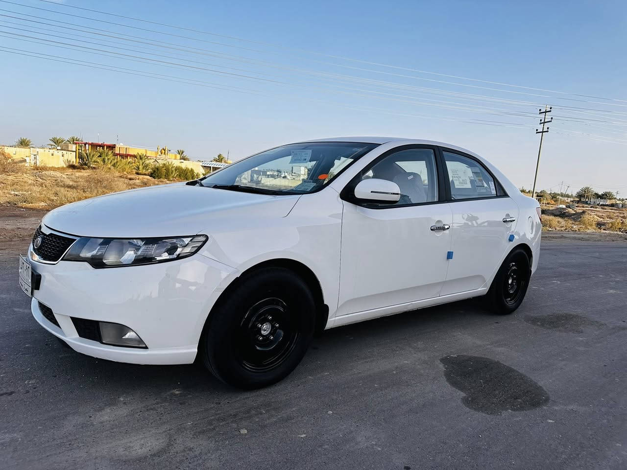 ‏ سلام عليكم كيا سيراتو 2013 وارد خليجي سيارة جاهزة كير حداية محرك 1600 ما مفتوح شرط الفحص السيارة كفالة لا ضربة ولا فتح ولا تبديل ولا بارد بيها صبغ بسيط بالهلال الخلفي والباقي كفالة سنوية جديدة تحويل ثاني يوم//***********///***********/السعر 103 وبها مجال الاستفسار عن الرقم
