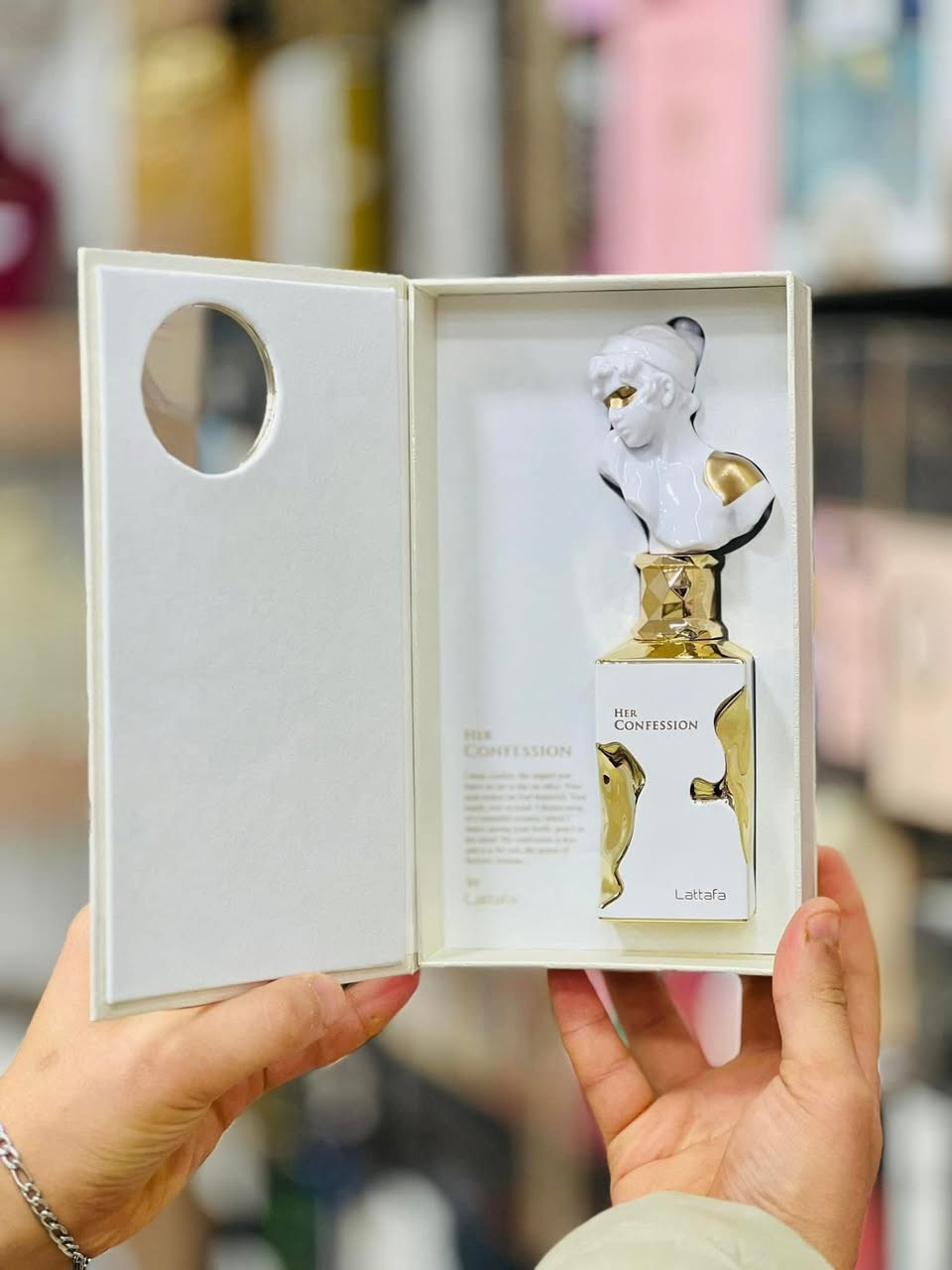 مساء الخير
هذا المنشور لـ الذواقه + والي يهتمون بالعطور القويه والمرتبه والفخمه او تريد تقدم هديه ….
اي عطر ترند موجود يمي وفارق سعر عند السوق … 
#اي تواصل او استفسار تدخل وتدلل 
 
يوجد توصيل داخل #ناحيه_الوجيهيه مجاني

محافظات 5 الاف


**إذا كنت صاحب هذا الإعلان وتريد حذفه لأي سبب، رجاءا أرسل رسالة إلى الدعم الفني**