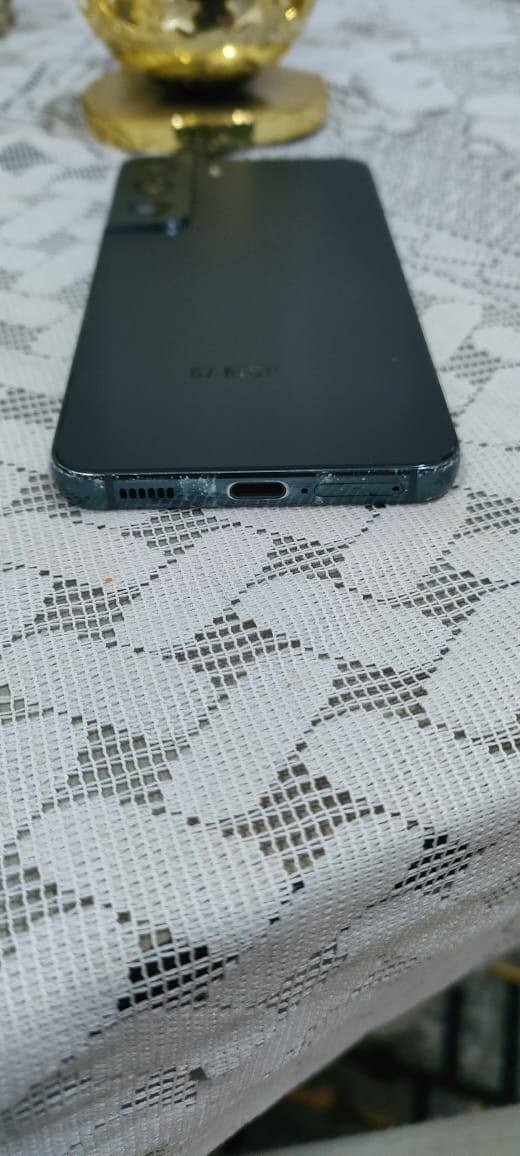 السلام عليكم
للبيع كالكسي S22 
شاشة Dynamic amoled 2xبدقه Fhd+
معالج ثماني النواة snapdragon 8 G1
ذاكرة 128 كيكا مع عشوائية 8 كيكابابت
دبل شريحة 
كاميرا خلفيه ثلاثية بدقه 50+12+10
 مع كاميرا سلفي 10 ميكا بكسل
الجهاز بي دوت بالشاشه صغير جدا موضح بالصوره 
السعر المطلوب 165 الف قفل


**إذا كنت صاحب هذا الإعلان وتريد حذفه لأي سبب، رجاءا أرسل رسالة إلى الدعم الفني**