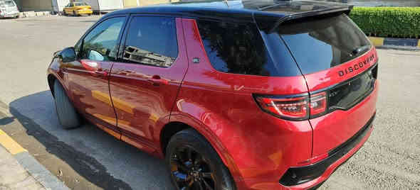 سلام عليكم
لاند روفر ديسكفري سبورت 2023  أمريكي
السيارة فول مواصفات واحد على واحد 
لاند روفر ديسكفري سبورت اس أي آر ديناميك 
المواصفات 
سقف بانوراما 
السيارة أحمر تو كولر
فور ويل 4x4
دخول ذكي
ترحب 
اشاير بالمري 
ثلاث قطع تبريد 
كشنات جلد 
كشنات كهربائي 
خمسة راكب 
داخل أبيض 
إنارة داخلية(متغير الالوان) 
داخل السيارة بالكامل لمس 
شحن واير ليس 
حساسات أمامية و خلفية 
توقف ذاتي 
ناطق صوتي 
مرايات شفط فول تحكم 
مثبت سرعة 
سستم سماعات مردان 
صندوق كهرباء 
محرك 4سلندر تيربو 
وضعيات قيادة الديناميك 
وغيرها الكثير من المواصفات 
مكان السيارة بغداد 
بدون رقم (تترقم جميع المحافظات) 
الحادث تبديل جاملغ أصلي وشبر بالنيد فقط لا غير 
للاستفسار على الرقم التالي 
 ***********
السعر 320$$$
