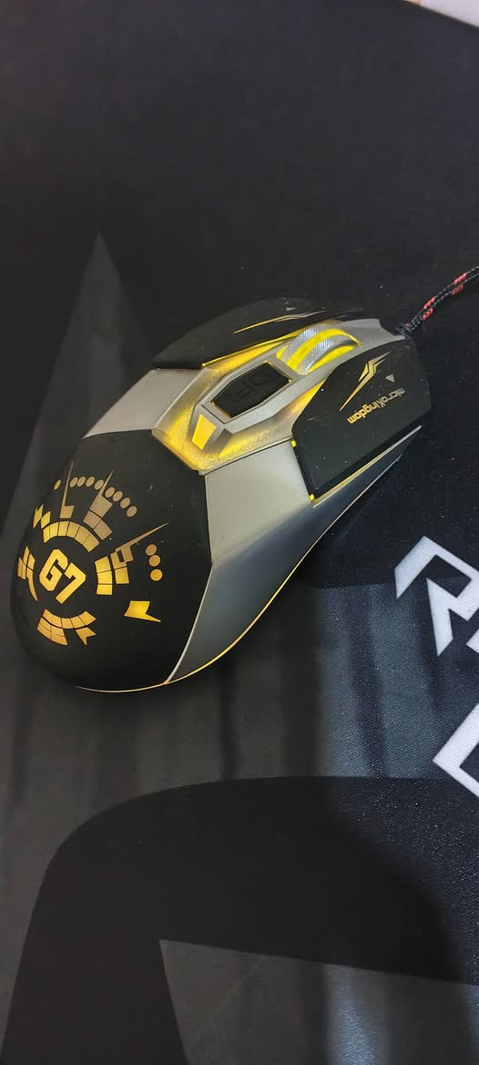 سلام عليكم
شوية حبشكلات للبيع
ماوس كيمنك مستعمل ( 5,000 دينار )
كيبورد كيمنك جديد غير مستعمل ( 10,000 دينار )
ماوس باد اوبن بوكس ( 5,000 دينار ) 
قاعدة تبريد لابتوب 4 مراوح ( 10,000 دينار )
قاعدة تبريد لابتوب مروحة واحد ( 5,000 دينار )
توصيل بغداد 5,000 ، محافظات 6,000 
اي قطعة تريدها راسلني و تدلل


**إذا كنت صاحب هذا الإعلان وتريد حذفه لأي سبب، رجاءا أرسل رسالة إلى الدعم الفني**