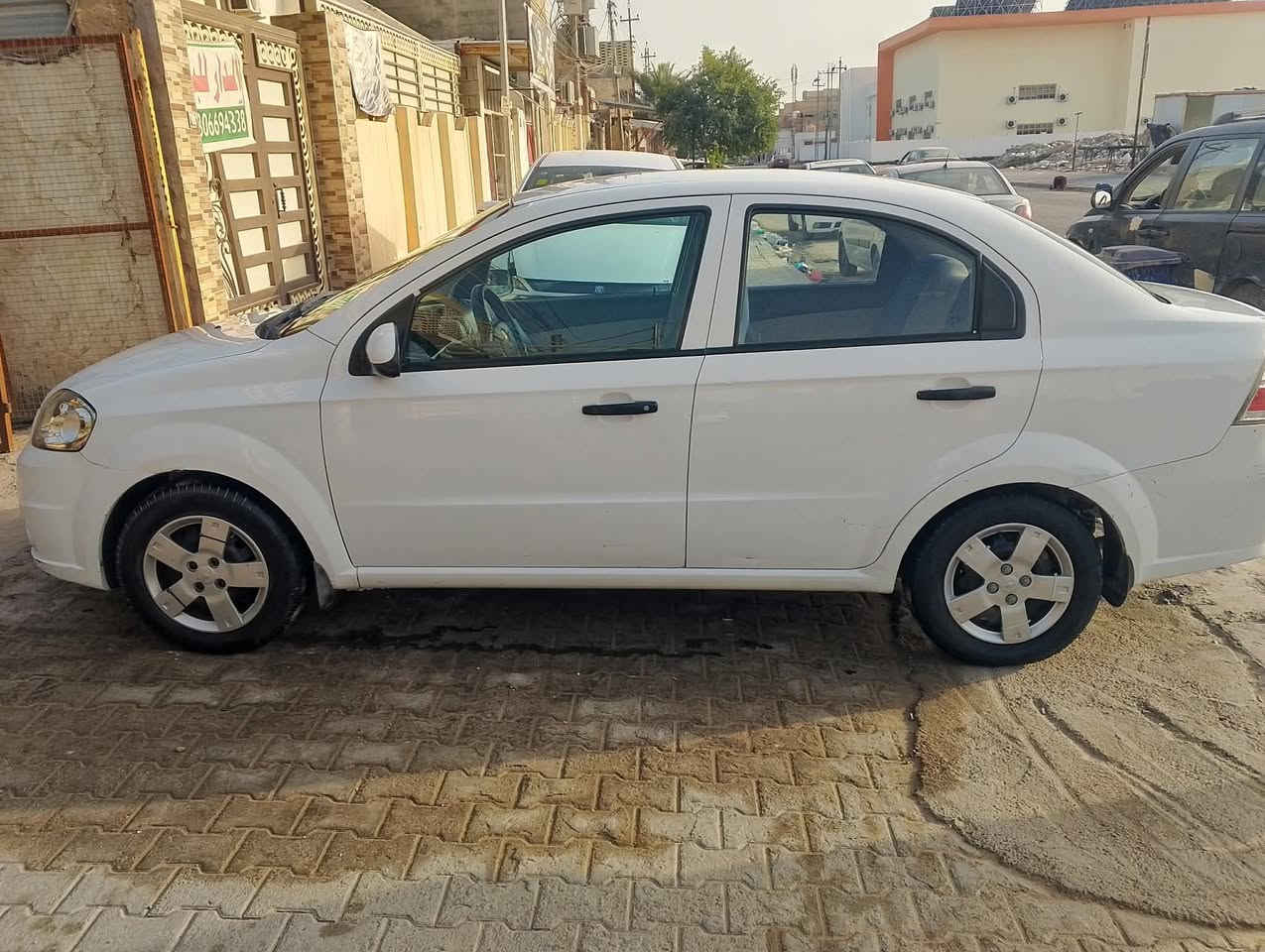 افيو 2011 رقم بغداد سنوية 28 واردخليجي  بيهة قطعة صبغ وحدة فقط  جاملغ كير تبريد محرك مفتوح مكفولات سيارة نضيفة او ما متعوبة مال بيت سعر 76 بيهة مجال بسيط  *********** مكاني نجف
