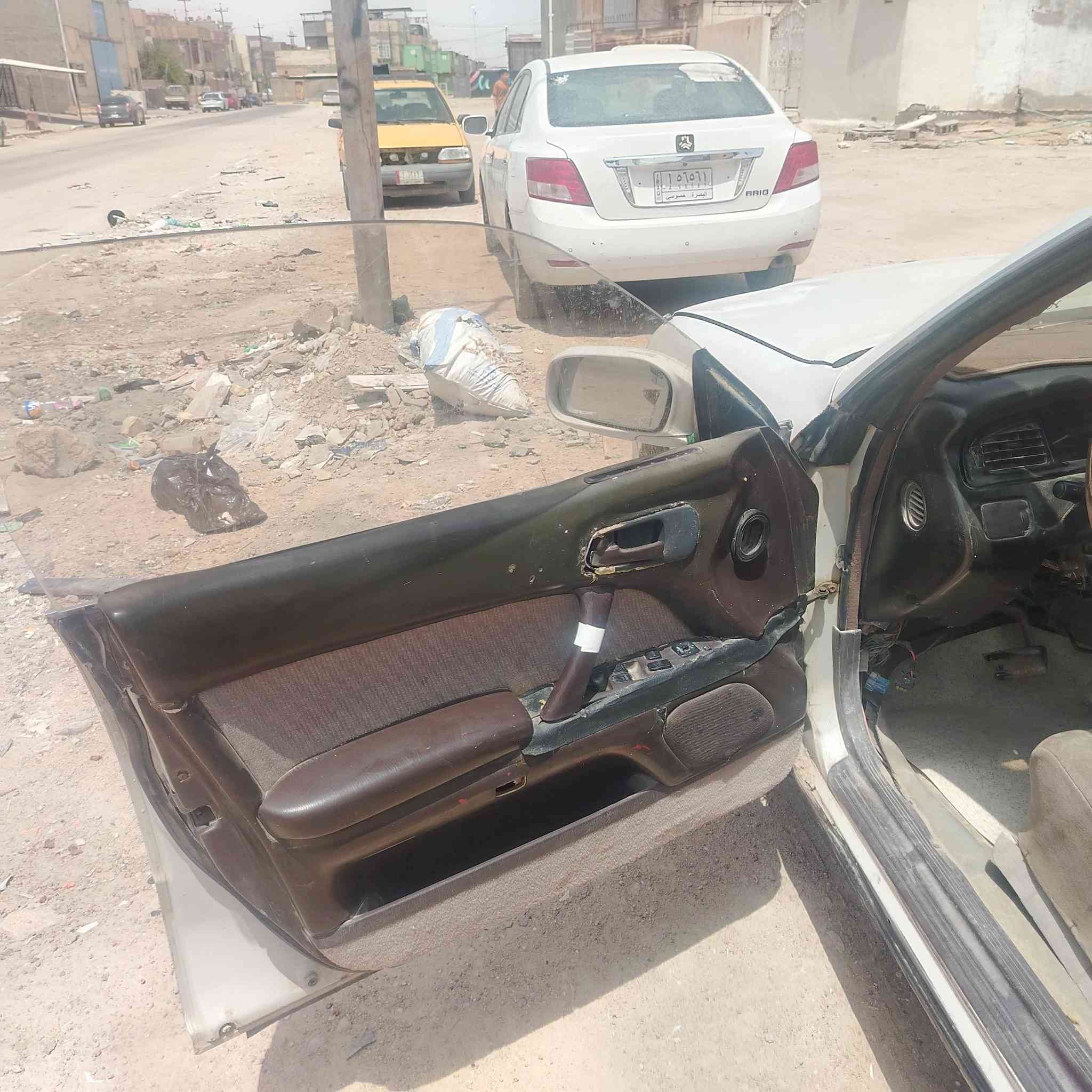 بطه كراون موديل 93 سنويه منتهيه مكان البصره الحكيميه ابيع كوم حديد وهذا رقمي *********** ابيع كوم حديد بيهه بكن
